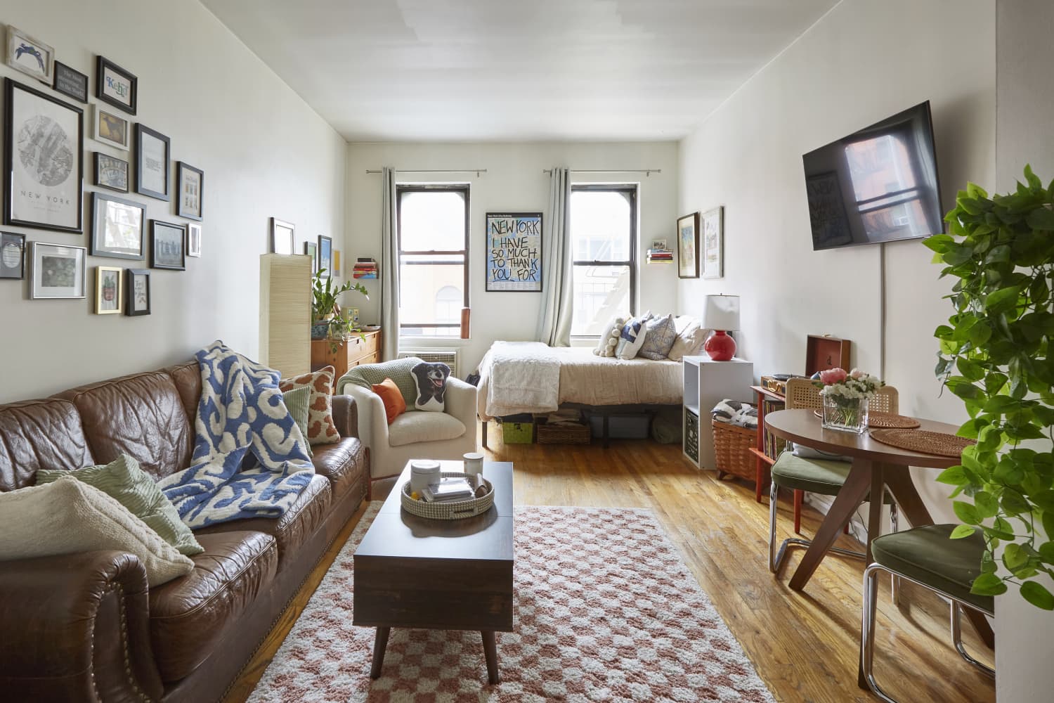 275SquareFoot Upper East Side Studio Apartment Photos Apartment Therapy